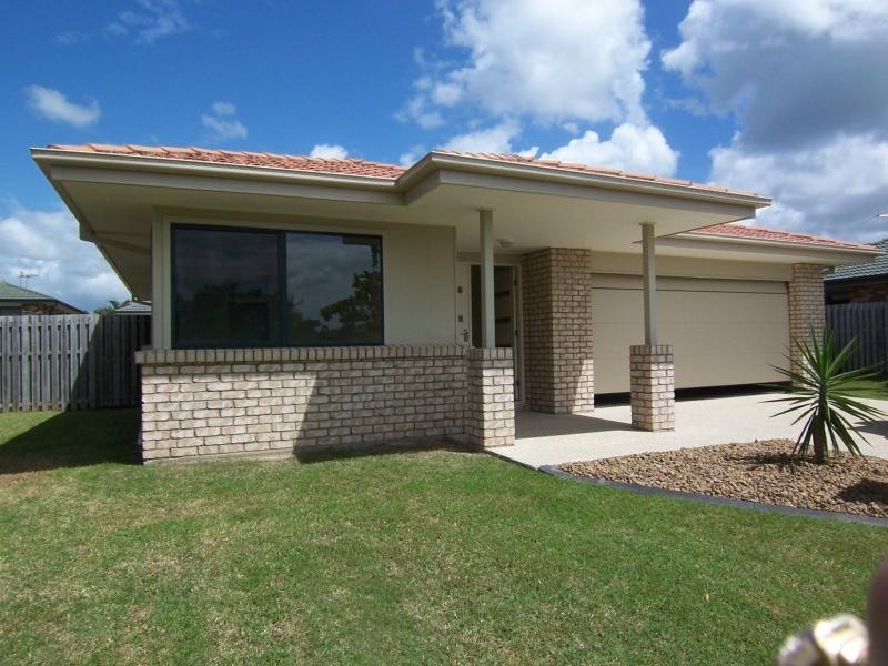 15 Winston Way, Pimpama QLD 4209