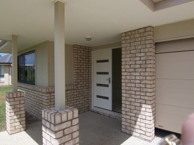 15 Winston Way, Pimpama QLD 4209