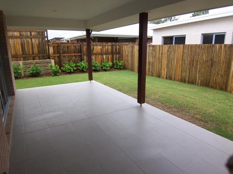 8 Brookside Circuit, Ormeau QLD 4208