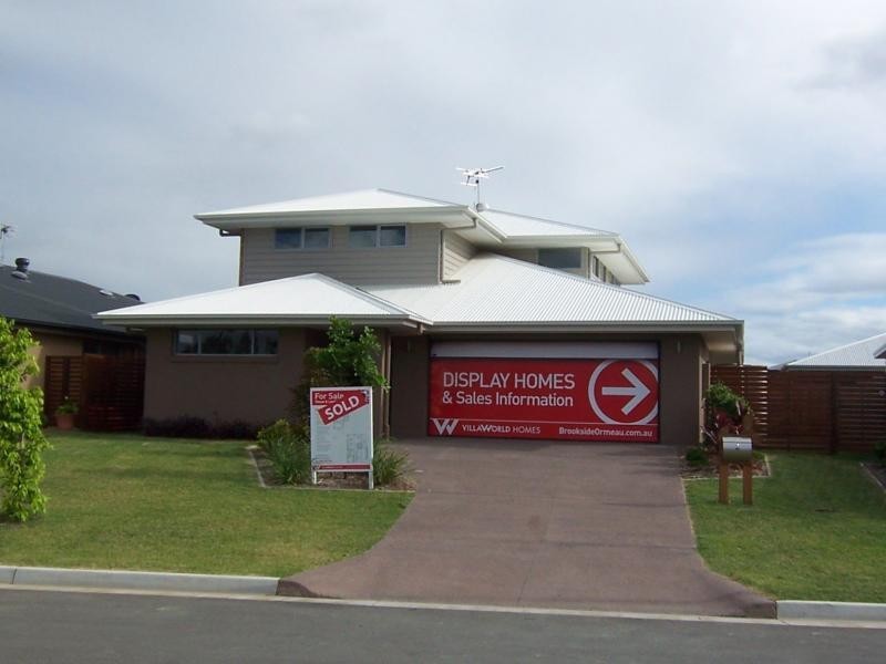 8 Brookside Circuit, Ormeau QLD 4208