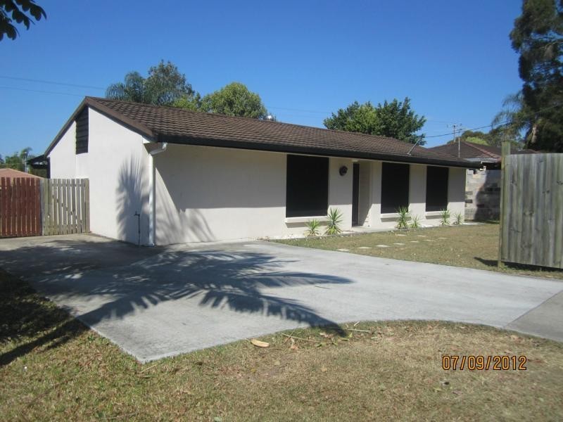 182 Mt Warren Park Boulevard, Mount Warren Park QLD 4207