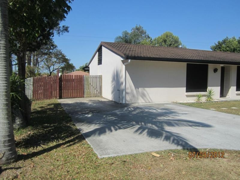 182 Mt Warren Park Boulevard, Mount Warren Park QLD 4207