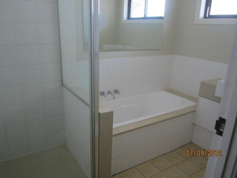 182 Mt Warren Park Boulevard, Mount Warren Park QLD 4207