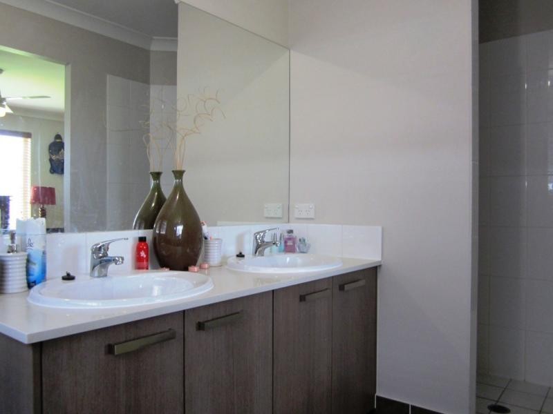 12 Ravensthorpe Street, Ormeau QLD 4208
