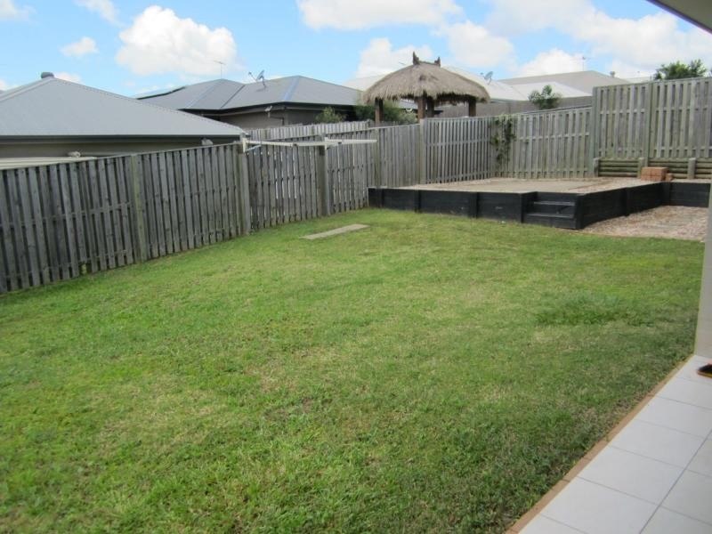 4 Penneshaw Crescent, Ormeau QLD 4208