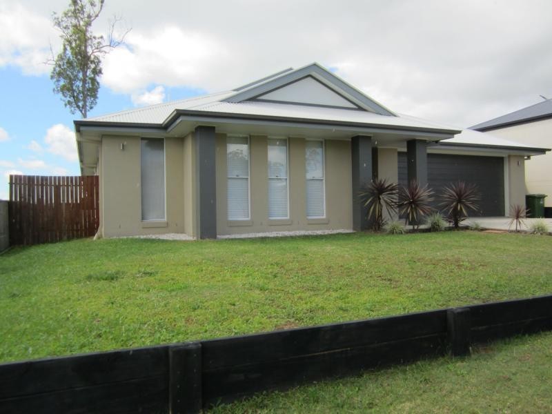 4 Penneshaw Crescent, Ormeau QLD 4208