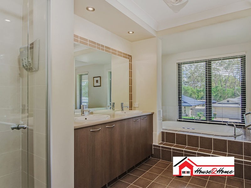 15 Lilyvale Crescent, Jacobs Ridge, Ormeau QLD 4208