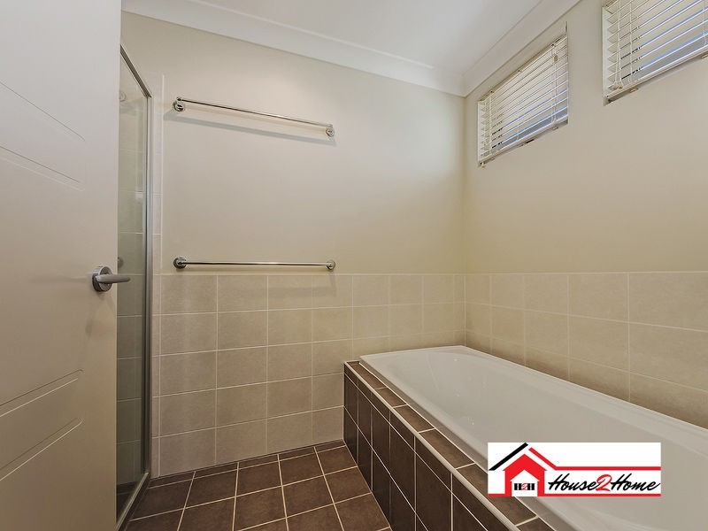 15 Lilyvale Crescent, Jacobs Ridge, Ormeau QLD 4208