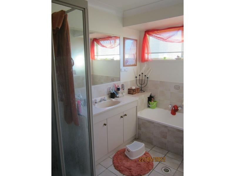 77 Hanlon Street, Tanah Merah QLD 4128