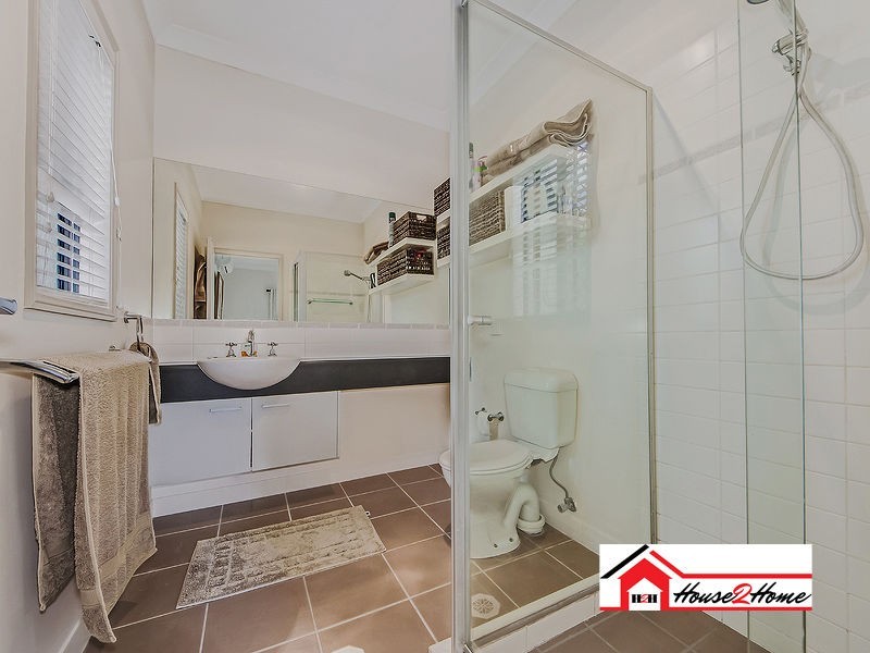 18 Emmaville Crescent, Ormeau QLD 4208