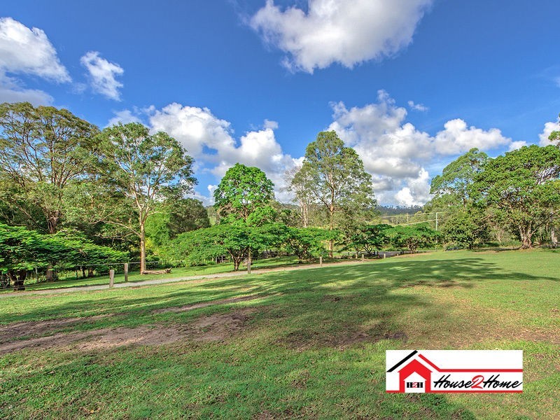 210 Thomsons Road, Kingsholme QLD 4208