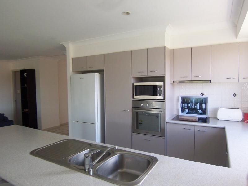 8 Morrell Court, Ormeau QLD 4208
