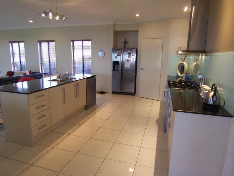 21 Rosabrook Crescent, Ormeau QLD 4208