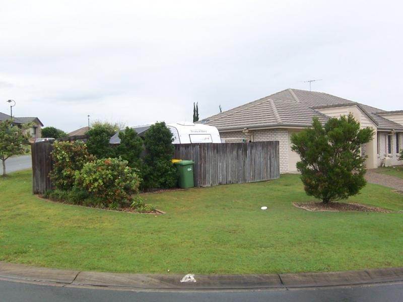 1/8 Jasmine Circuit, Ormeau QLD 4208