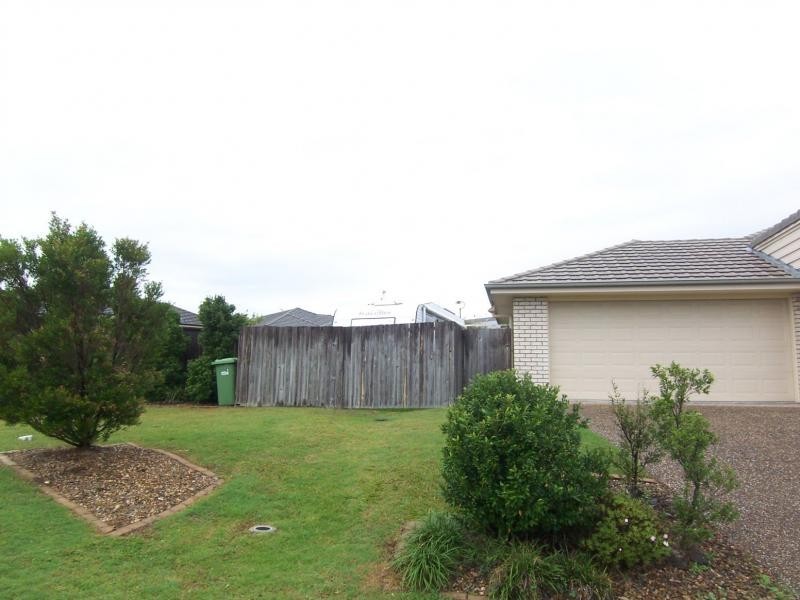 1/8 Jasmine Circuit, Ormeau QLD 4208