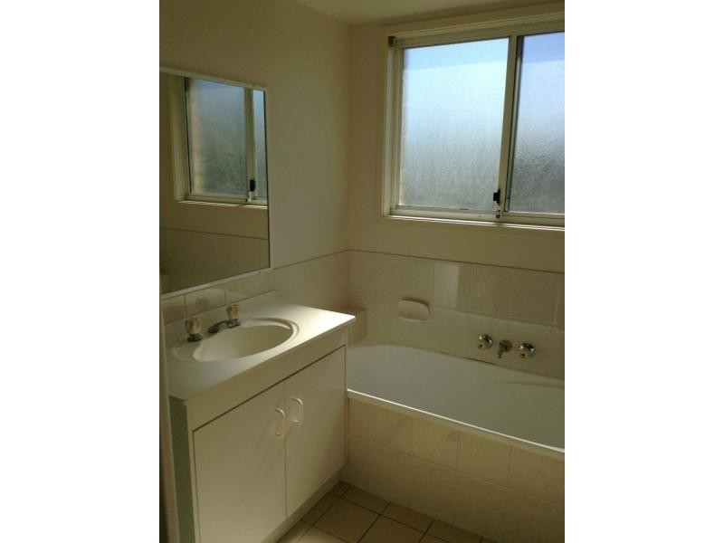 4 Embley Court, Eagleby QLD 4207