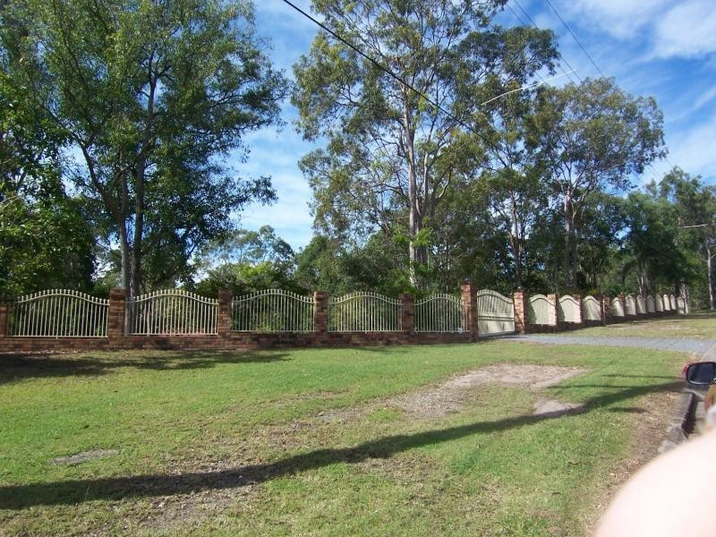 6 Rundle Court, Yatala QLD 4207