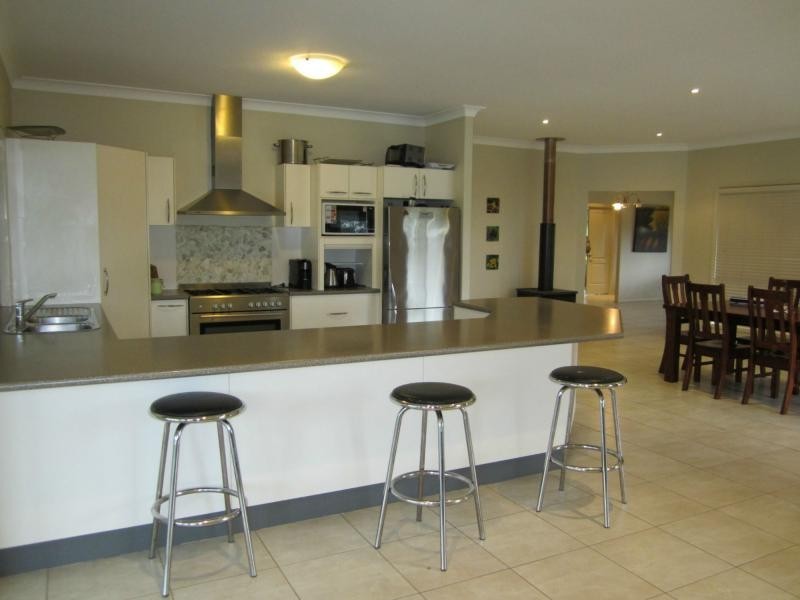 Luscombe QLD 4207