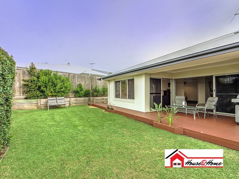16 Penneshaw Crescent, Ormeau QLD 4208