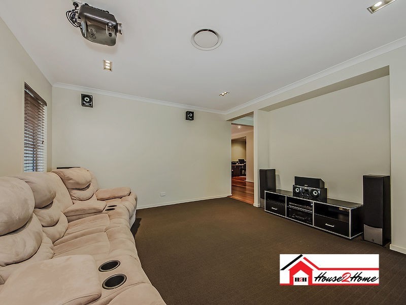 16 Penneshaw Crescent, Ormeau QLD 4208