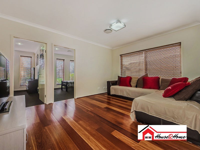 16 Penneshaw Crescent, Ormeau QLD 4208