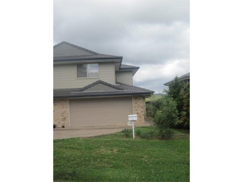 2/25 Cranberrie Crescent, Pimpama QLD 4209
