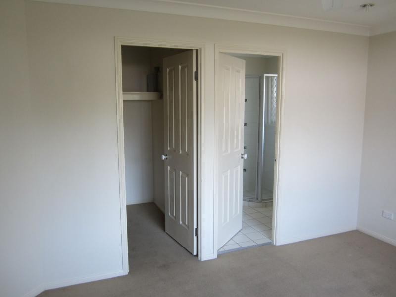 12 Lauradale Crescent, Ormeau QLD 4208