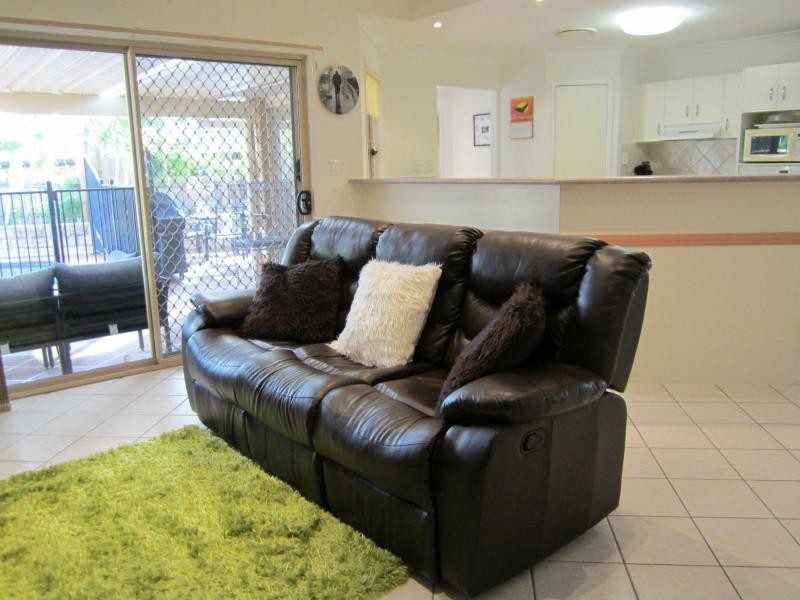 4 Sorrel Place, Ormeau QLD 4208