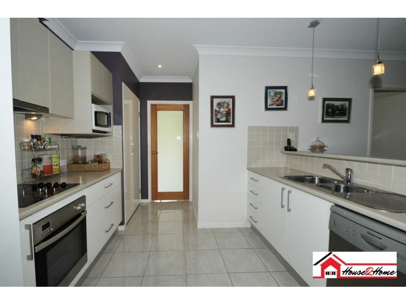 131 Ormeau Ridge Road, Ormeau Hills QLD 4208