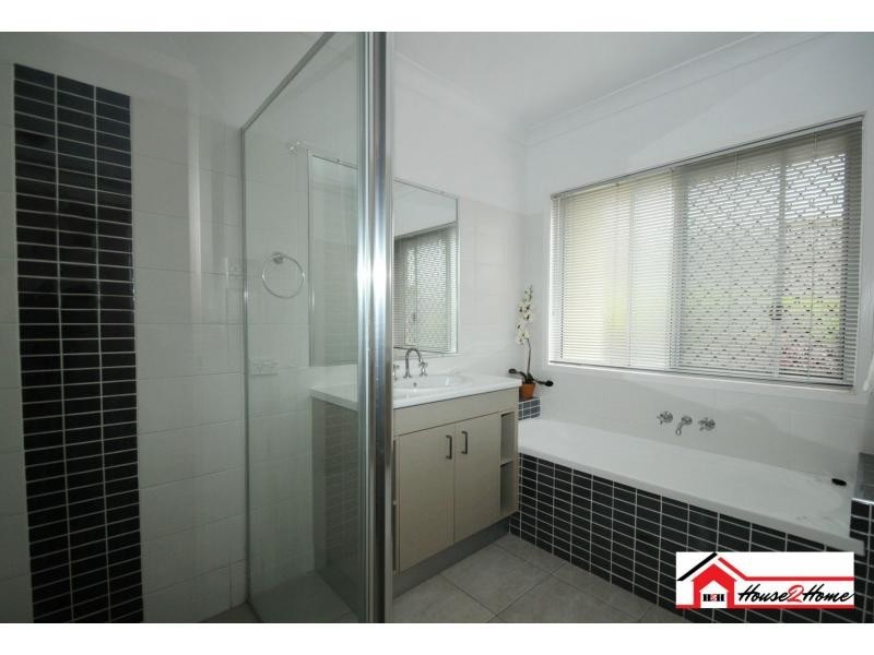 131 Ormeau Ridge Road, Ormeau Hills QLD 4208