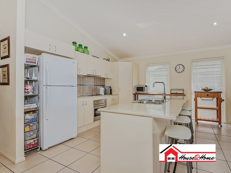 9 Charlton Crescent, Ormeau QLD 4208