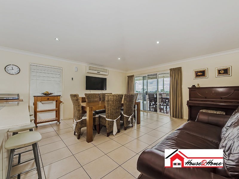 9 Charlton Crescent, Ormeau QLD 4208