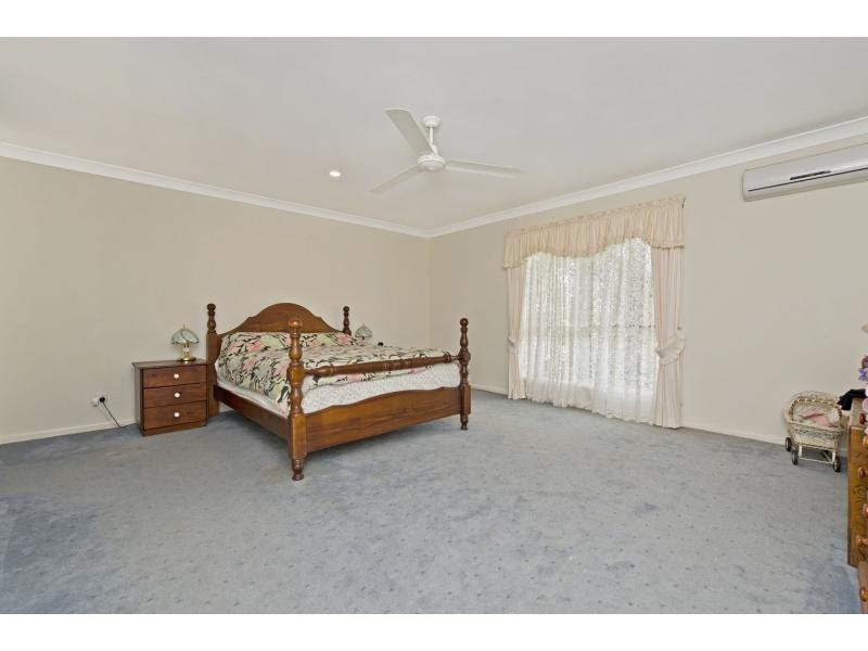 5 Hennie Crescent, Ormeau QLD 4208
