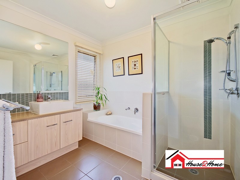 16 Rockwood Drive, Ormeau QLD 4208