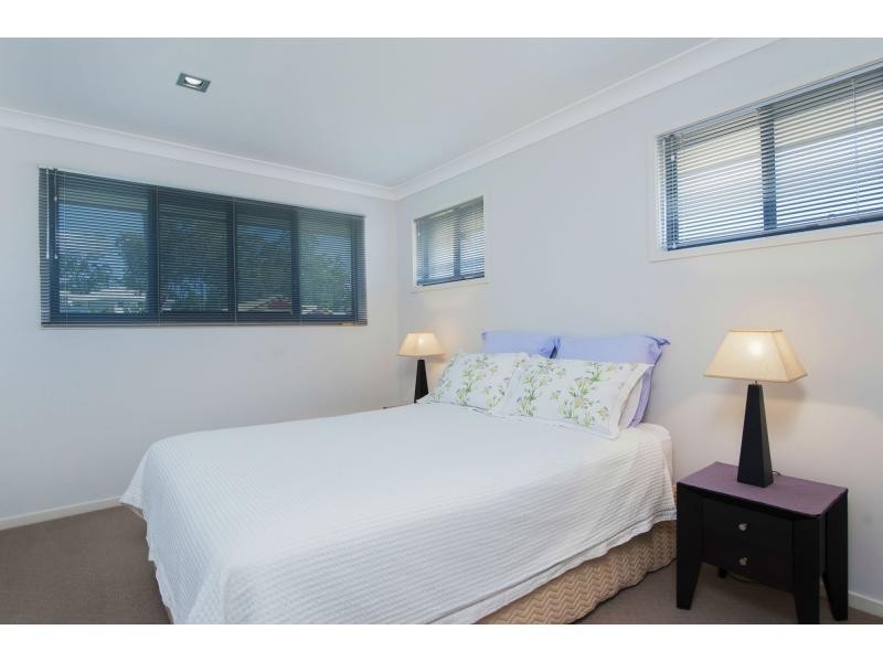 64 Lauradale Crescent, Ormeau QLD 4208