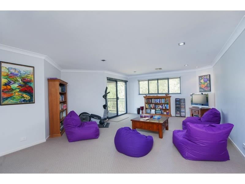 64 Lauradale Crescent, Ormeau QLD 4208