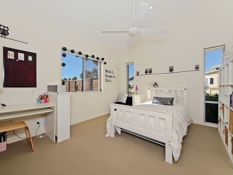 22 Emmaville Crescent, Ormeau QLD 4208