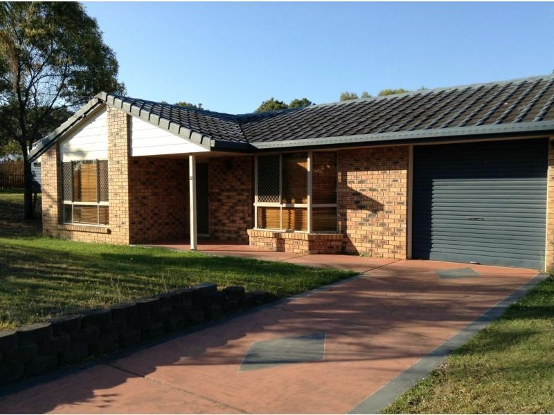 17 Vaughan Drive, Ormeau QLD 4208