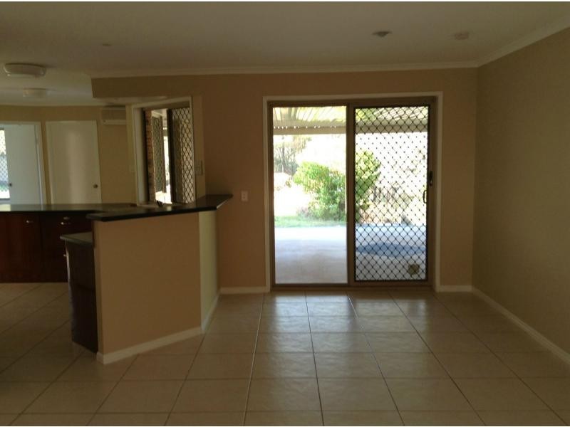 17 Vaughan Drive, Ormeau QLD 4208