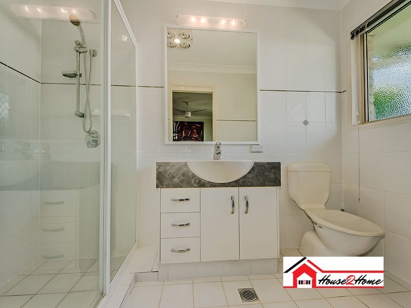 Duplex 2/86 Conebush Circuit, Ormeau QLD 4208