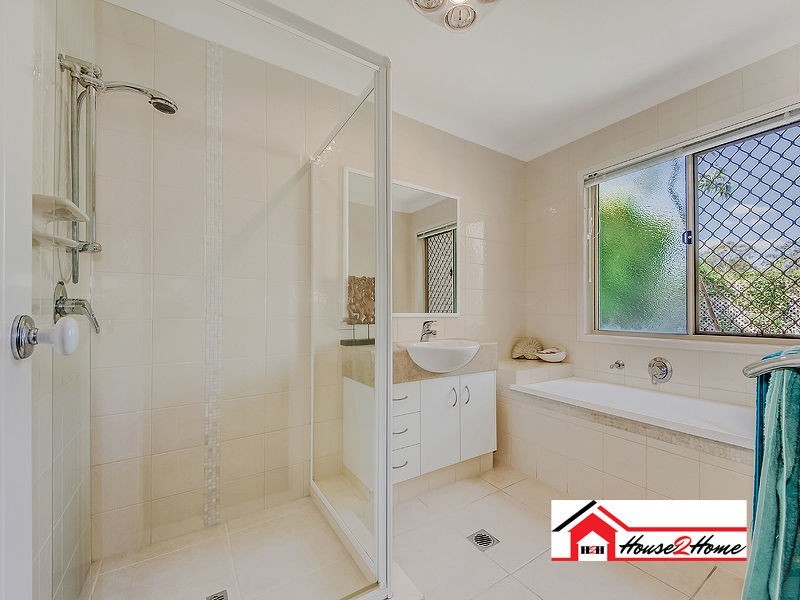 Duplex 2/86 Conebush Circuit, Ormeau QLD 4208