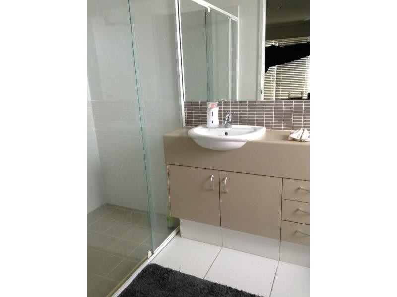 1/66 Castile Crescent, Edens Landing QLD 4207