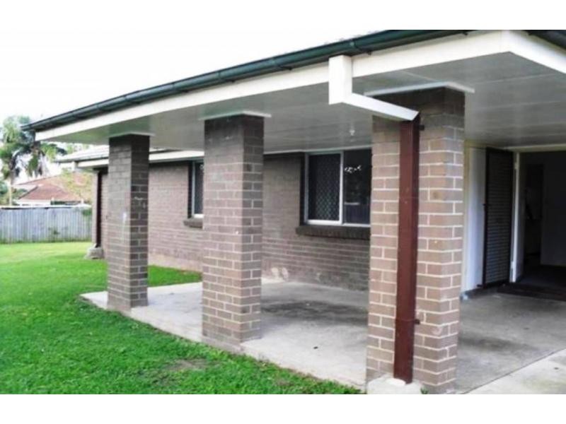 4 Hughes Street, Eagleby QLD 4207