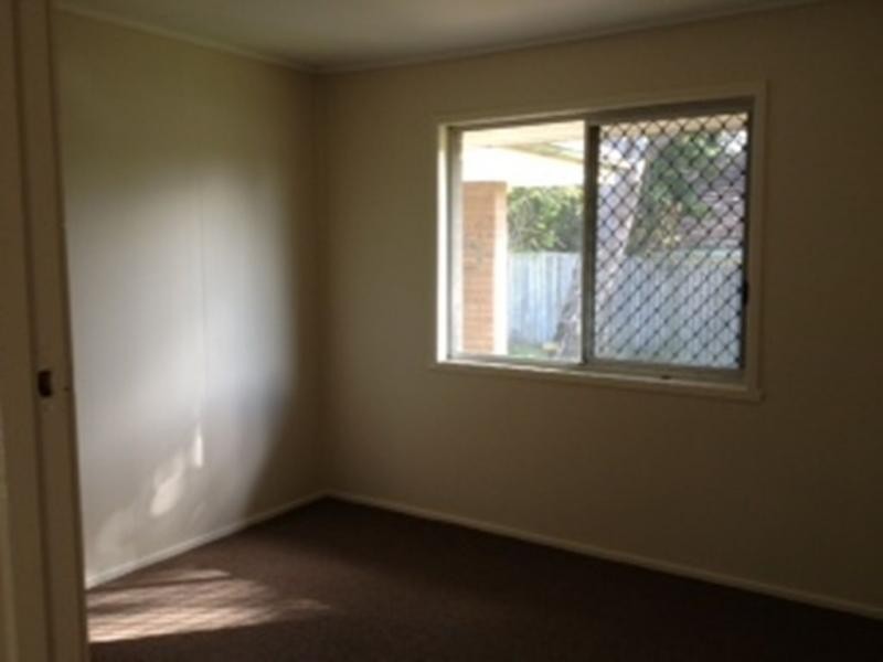 4 Hughes Street, Eagleby QLD 4207