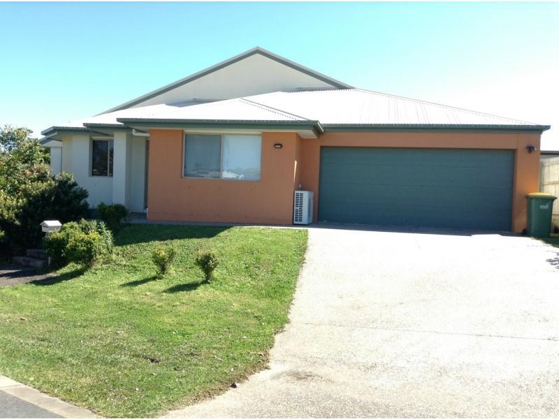 Duplex 2/9 Summerlea Crescent, Ormeau QLD 4208