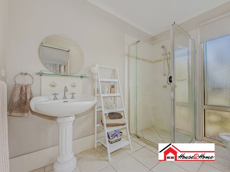 8 Macintosh Court, Ormeau Hills QLD 4208