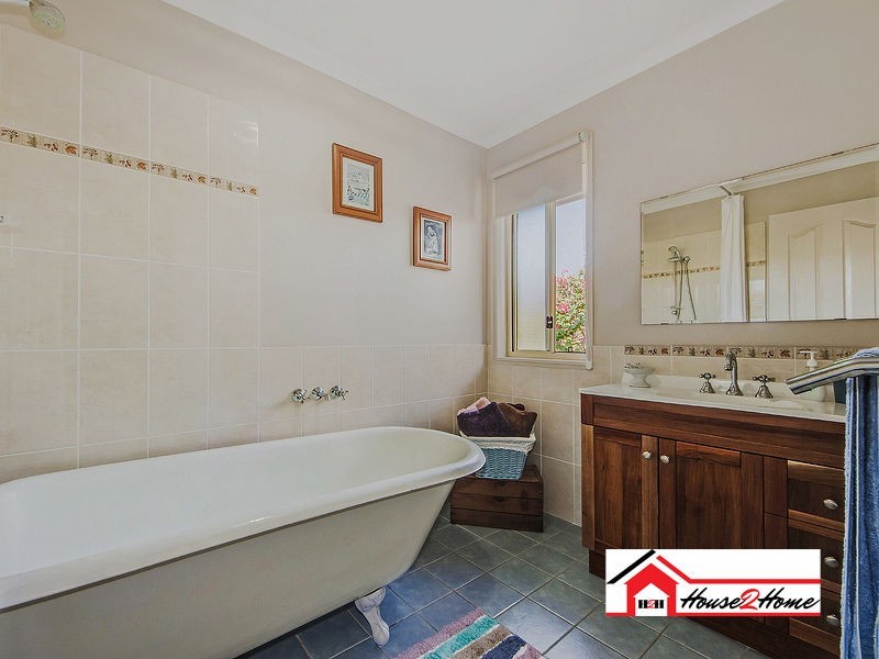 8 Macintosh Court, Ormeau Hills QLD 4208