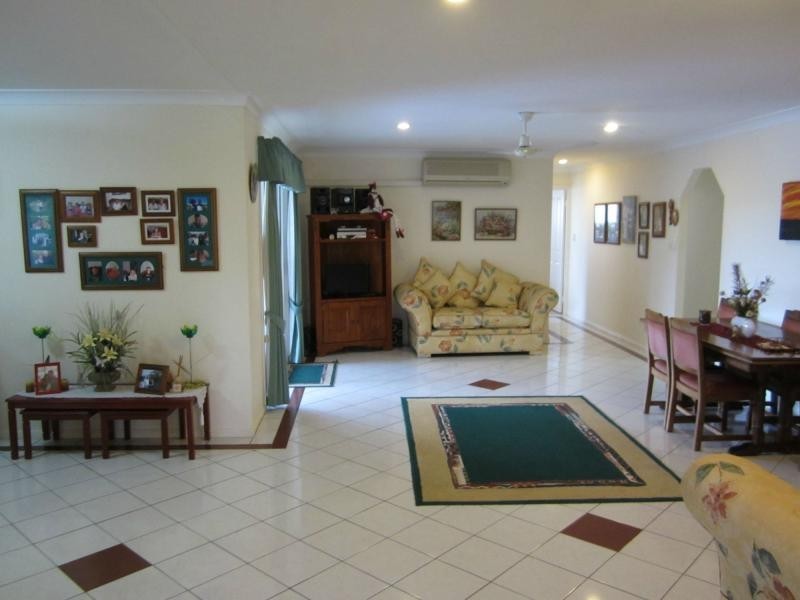 4 Totara Court, Ormeau QLD 4208