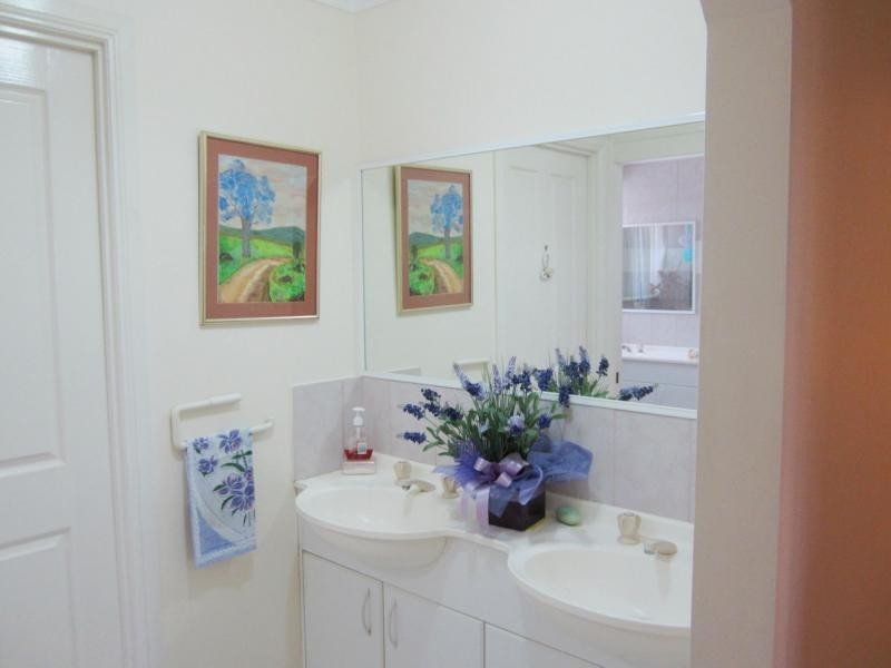 4 Totara Court, Ormeau QLD 4208