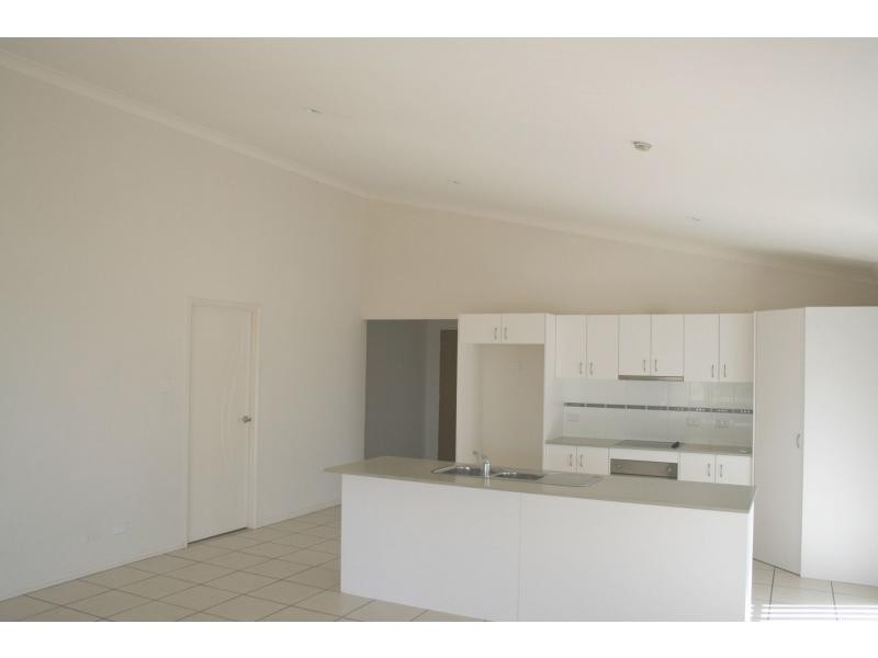 3 Charlton Crescent, Ormeau QLD 4208